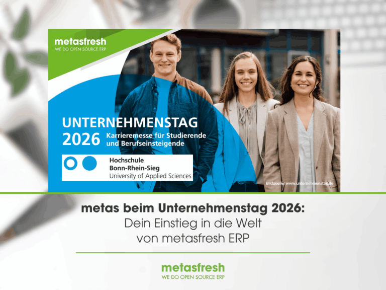 Drei junge Erwachsene vor einem Campusmotiv; metasfresh Key Visual zum Unternehmenstag 2026 der Hochschule Bonn-Rhein-Sieg.